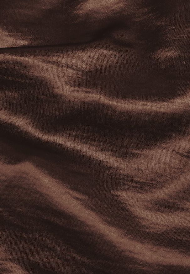 Renee - Brązowa Satynowa Wiskozowa Sukienka Koktajlowa z Bawełną Deleisana. Kolor: brązowy. Materiał: satyna, bawełna, wiskoza. Styl: wizytowy