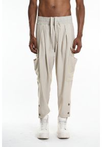 La Haine Inside Us Spodnie | 3M M1247 | Mężczyzna | Beżowy. Okazja: na co dzień. Kolor: beżowy. Materiał: wiskoza, poliamid. Wzór: aplikacja. Styl: casual, elegancki #1