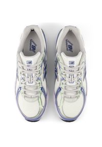 Buty unisex New Balance U7405K9 – białe. Kolor: biały. Materiał: syntetyk, materiał. Szerokość cholewki: normalna. Sezon: lato. Sport: turystyka piesza #3