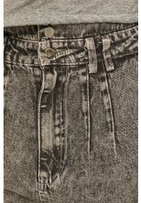 Answear Lab - Szorty jeansowe. Kolor: szary. Materiał: jeans. Styl: wakacyjny #4