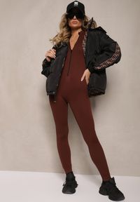Renee - Czarna Casualowa Kurtka Dwustronna Typu Puffer ze Ściągaczami i Kapturem Erisalanne. Okazja: na co dzień. Kolor: czarny. Materiał: jeans. Styl: casual #4