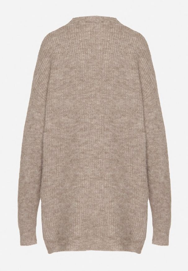 Born2be - Brązowy Kardigan z Domieszką Wełny ze Wsuwanymi Kieszeniami Esaiana. Okazja: na spotkanie biznesowe, do pracy, na co dzień. Typ kołnierza: dekolt w serek. Kolekcja: plus size. Kolor: brązowy. Materiał: wełna. Wzór: aplikacja. Styl: casual, biznesowy