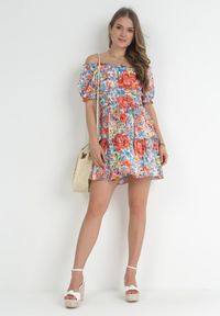 Born2be - Jasnoniebieska Wiskozowa Sukienka Mini z Gumkami w Pasie i Falbanką Muena. Typ kołnierza: kołnierz z falbankami. Kolor: niebieski. Materiał: wiskoza. Wzór: kwiaty. Długość: mini #5