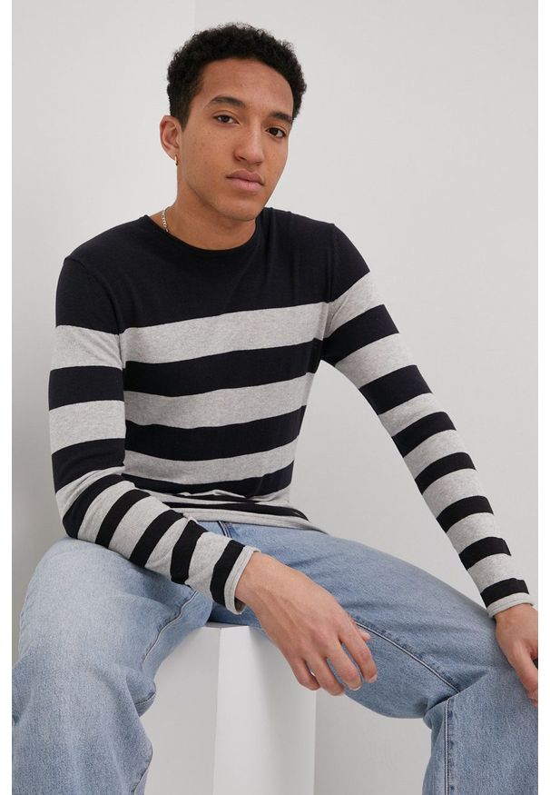 Only & Sons sweter bawełniany męski kolor granatowy lekki. Okazja: na co dzień. Kolor: niebieski. Materiał: bawełna. Długość rękawa: długi rękaw. Długość: długie. Styl: casual