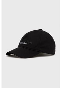 Calvin Klein czapka bawełniana kolor czarny z aplikacją. Kolor: czarny. Materiał: bawełna. Wzór: aplikacja #1