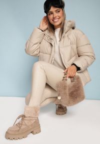 Born2be - Ciemnobeżowe Botki Traperki na Grubej Podeszwie z Protektorem i Ozdobnym Wiązaniem Zarolia. Kolor: beżowy. Sezon: zima #1