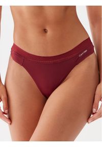 Calvin Klein Underwear Stringi 000QF6307E Bordowy. Kolor: czerwony. Materiał: syntetyk #1