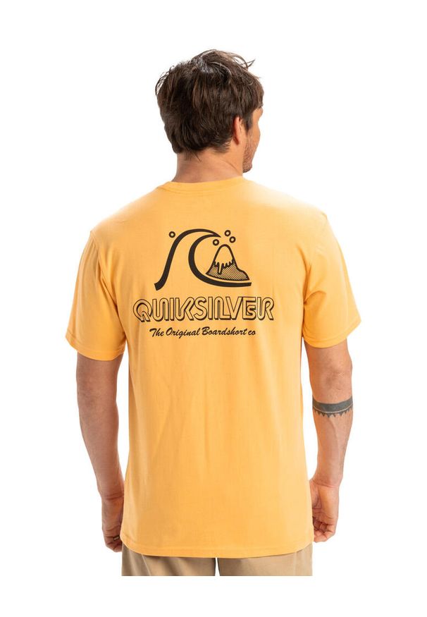 Quiksilver - Koszulka z krótkim rękawem dla Mężczyzn EVO ORIGINAL Pomarańczowy. Kolor: pomarańczowy, wielokolorowy, żółty. Materiał: materiał, bawełna. Długość rękawa: krótki rękaw. Długość: krótkie