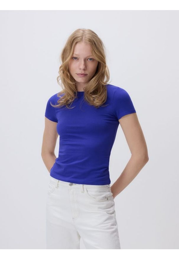 Reserved - T-shirt slim fit - niebieski. Kolor: niebieski. Materiał: dzianina, bawełna