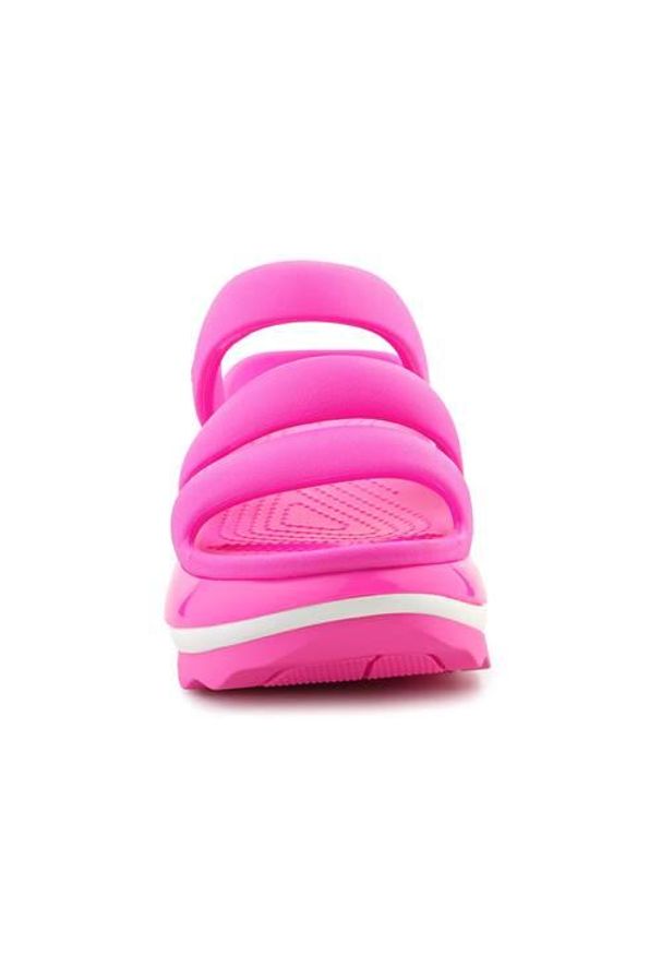 Klapki damskie Crocs Mega Crush Triple Strap. Kolor: różowy. Materiał: syntetyk, materiał
