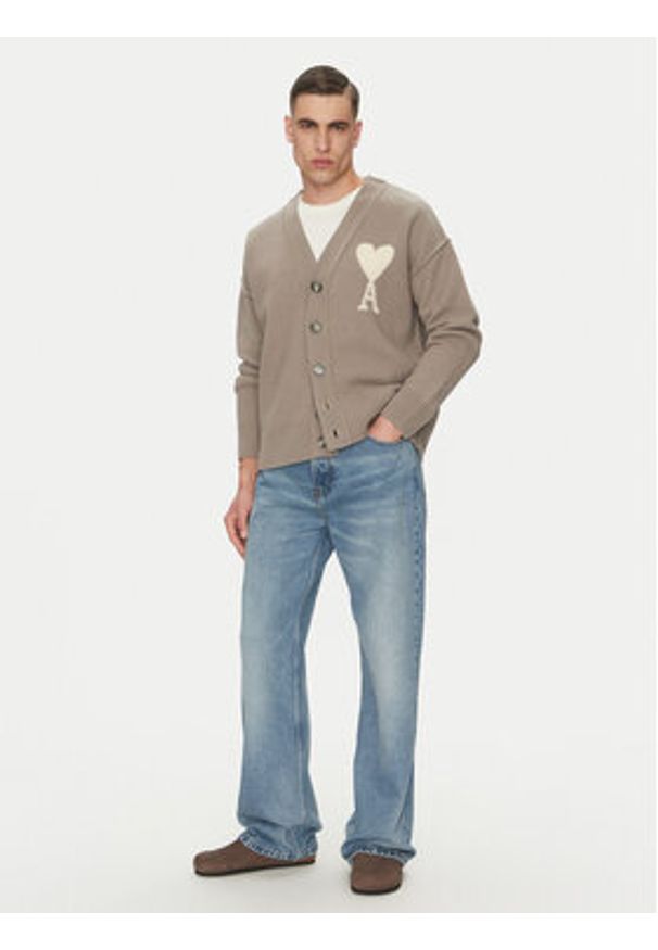 AMI PARIS - AMI Paris Jeansy HTR450.DE0046 Niebieski Large Fit. Kolor: niebieski