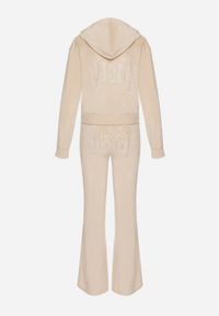 Born2be - Beżowy Welurowy Komplet Dresowy z Cyrkoniową Aplikacją Bluza i Spodnie Mitene. Kolor: beżowy. Materiał: welur, dresówka. Wzór: aplikacja. Sport: turystyka piesza