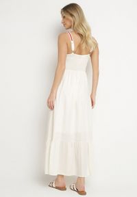 Born2be - Beżowa Sukienka Rozkloszowana na Ramiączkach z Wiskozy Ozdobiona Haftami Efradea. Okazja: na co dzień. Kolor: beżowy. Materiał: wiskoza. Długość rękawa: na ramiączkach. Wzór: haft, aplikacja. Styl: casual, klasyczny #4