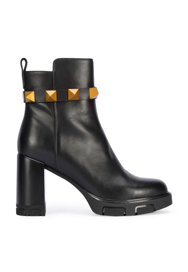 Wittchen - Damskie botki skórzane z ozdobnymi ćwiekami czarne. Okazja: na co dzień. Zapięcie: pasek. Kolor: czarny. Materiał: skóra. Sezon: lato. Obcas: na obcasie. Styl: rockowy, casual, elegancki. Wysokość obcasa: średni