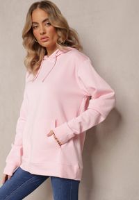 Renee - Różowa Bluza Kangurka z Kapturem i Wsuwaną Kieszenią Blizome. Okazja: na co dzień. Typ kołnierza: kaptur. Kolor: różowy. Materiał: jeans. Długość rękawa: długi rękaw. Długość: długie. Styl: casual #3