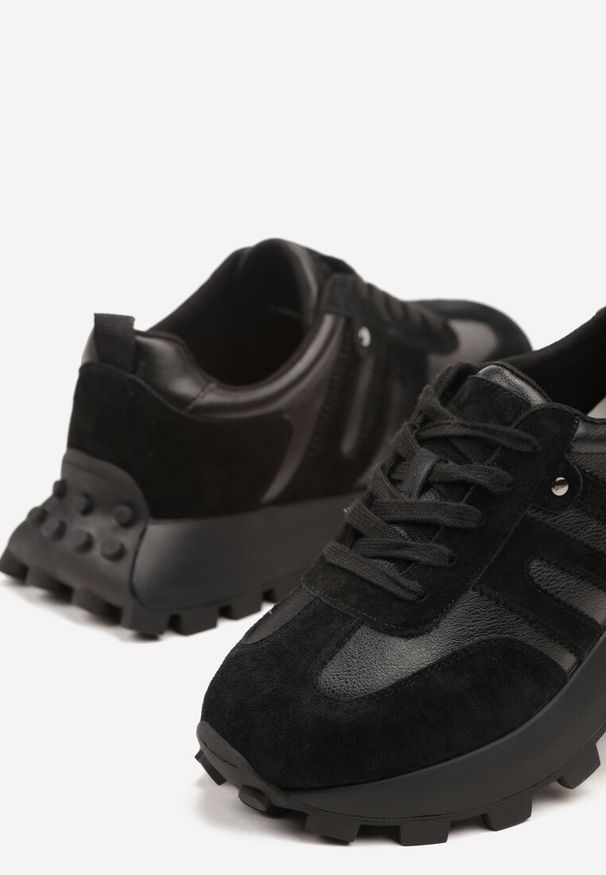 Born2be - Czarne Skórzane Sneakersy z Geometrycznym Motywem Melussea. Okazja: na co dzień. Kolor: czarny. Materiał: skóra. Wzór: geometria. Sezon: wiosna