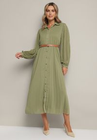 Born2be - Zielona Plisowana Sukienka o Koszulowym Kroju z Dodatkowym Paskiem Mialessa. Okazja: na co dzień. Kolor: zielony. Materiał: materiał. Typ sukienki: koszulowe. Styl: casual, elegancki, klasyczny #2