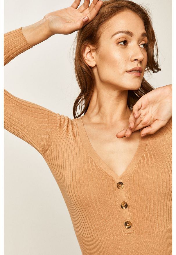ANSWEAR - Answear - Sweter. Kolor: złoty, brązowy, wielokolorowy. Materiał: wiskoza, dzianina, poliamid. Wzór: gładki