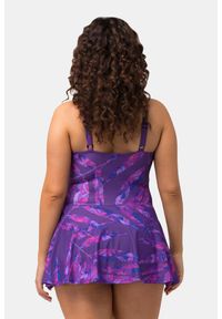 ULLA POPKEN - Damska Sukienka Kąpielowa liście miękkie miseczki marszczenia. Kolekcja: plus size. Kolor: fioletowy. Materiał: elastan, poliamid, materiał