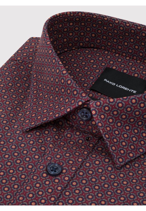 Pako Lorente - PAKO LORENTE - Bordowa koszula w geometryczny wzór. Kolor: czerwony. Materiał: elastan, bawełna. Długość rękawa: długi rękaw. Długość: długie. Wzór: geometria. Sezon: jesień