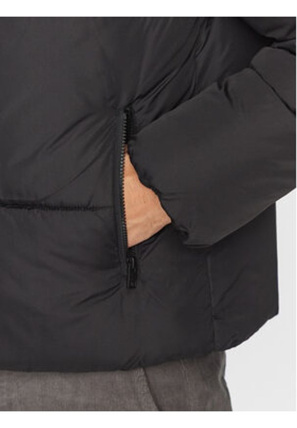 Jack & Jones Kurtka zimowa 12238745 Czarny Regular Fit. Kolor: czarny. Materiał: syntetyk. Sezon: zima