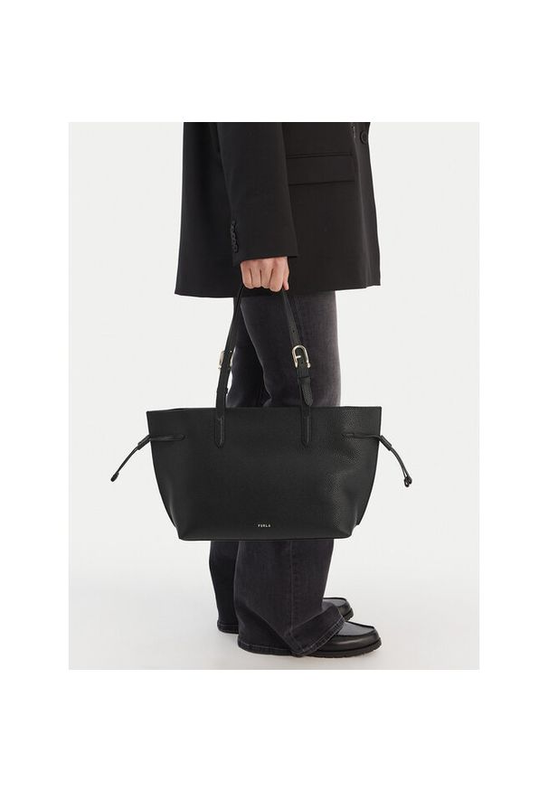 Torebka Furla. Kolor: czarny