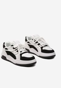 Born2be - Biało-Czarne Sneakersy z Ozdobnym Sznurowaniem Sirixa. Nosek buta: okrągły. Zapięcie: sznurówki. Kolor: biały. Materiał: materiał. Obcas: na obcasie. Wysokość obcasa: niski #2