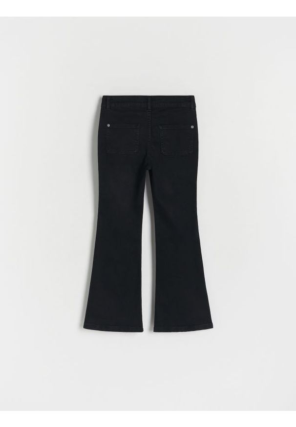 Reserved - Jeansy flare high waist - czarny. Stan: podwyższony. Kolor: czarny