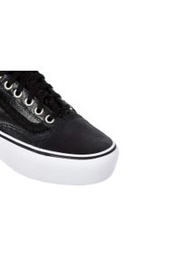 Buty do chodzenia damskie Vans Old Skool Platfor. Kolor: czarny. Model: Vans Old Skool. Sport: turystyka piesza