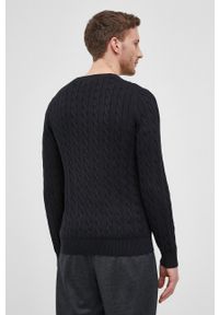 GANT - Gant sweter bawełniany 8050501 męski kolor czarny. Okazja: na co dzień. Kolor: czarny. Materiał: bawełna. Długość rękawa: długi rękaw. Długość: długie. Wzór: aplikacja. Styl: casual #5