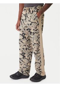 Guess Spodnie dresowe Z6RB02 K9YI1 Beżowy Regular Fit. Kolor: beżowy. Materiał: bawełna #1