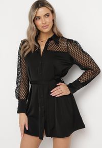 Born2be - Czarna Koszulowa Mini Sukienka z Materiałowym Paskiem i Siateczką w Górnej Części Gudris. Kolor: czarny. Materiał: materiał. Typ sukienki: koszulowe. Długość: mini #7