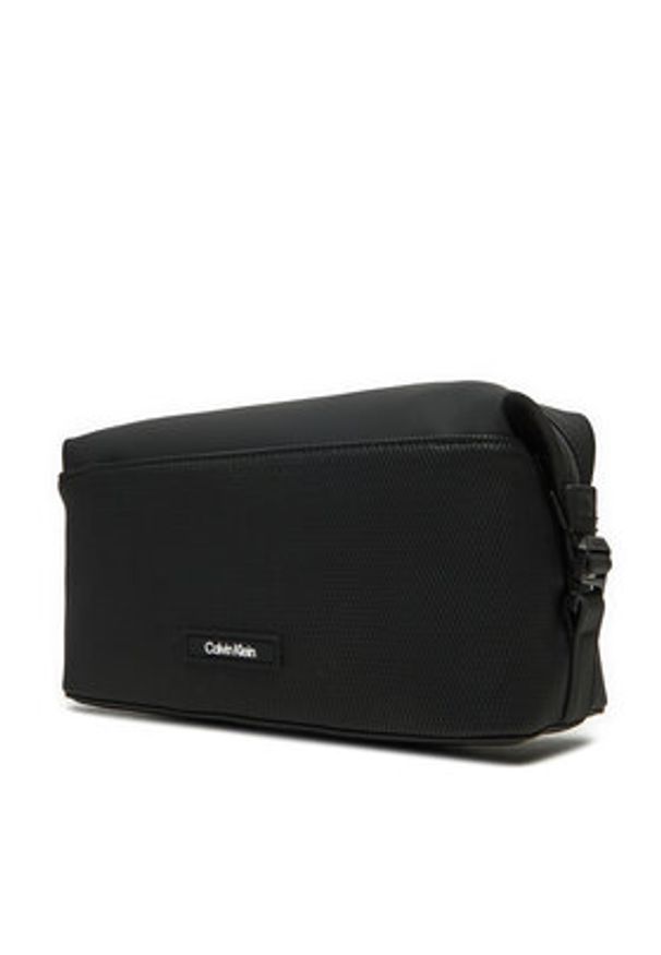 Calvin Klein Kosmetyczka K50K512802 Czarny. Kolor: czarny. Materiał: skóra