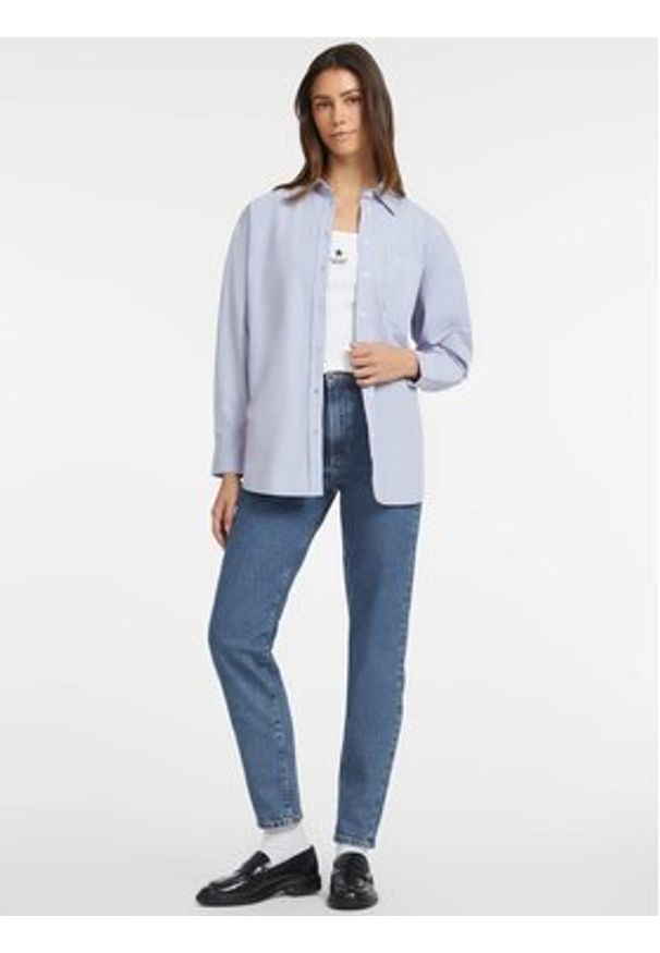 Guess Jeans Koszula W4YH22 WGCF1 Niebieski Relaxed Fit. Kolor: niebieski. Materiał: bawełna
