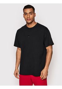 Nike T-Shirt Sportswear Premium Essentials DO7392 Czarny Loose Fit. Kolor: czarny. Materiał: bawełna