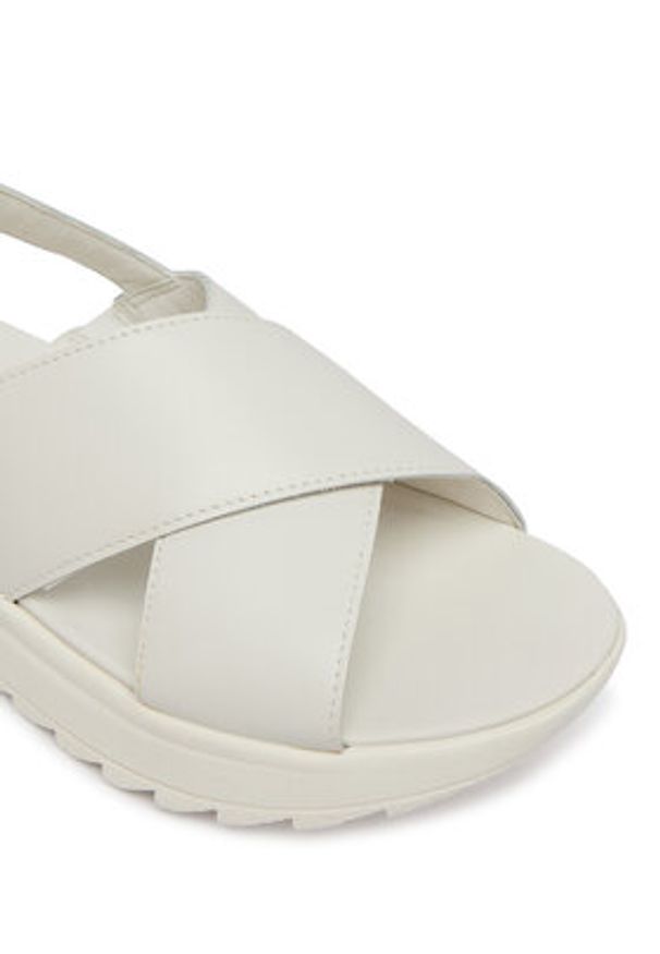 Clarks Sandały DashLite Wish 26186583 Biały. Kolor: biały. Materiał: skóra
