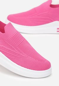 Born2be - Różowe Buty Sportowe Danla. Zapięcie: bez zapięcia. Kolor: różowy. Materiał: materiał. Szerokość cholewki: normalna. Wzór: aplikacja #2