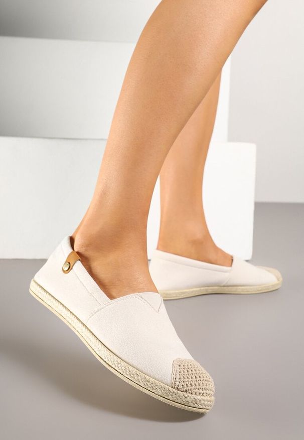 Born2be - Beżowe Espadryle ze Zdobieniami z Plecionki i Elastyczną Wstawka Nelithae. Kolor: beżowy. Wzór: aplikacja. Sezon: lato. Styl: elegancki