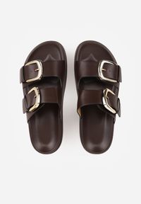 Born2be - Ciemnobrązowe Klapki Ozdobione Dwoma Paskami i Klamrami Jilryna. Okazja: na spacer, na co dzień. Kolor: brązowy. Materiał: jeans. Wzór: aplikacja. Sezon: lato. Styl: casual, klasyczny #2