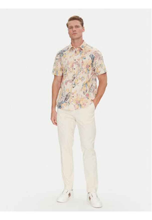 Guess Koszula M5GH42 WH800 Beżowy Regular Fit. Kolor: beżowy. Materiał: syntetyk