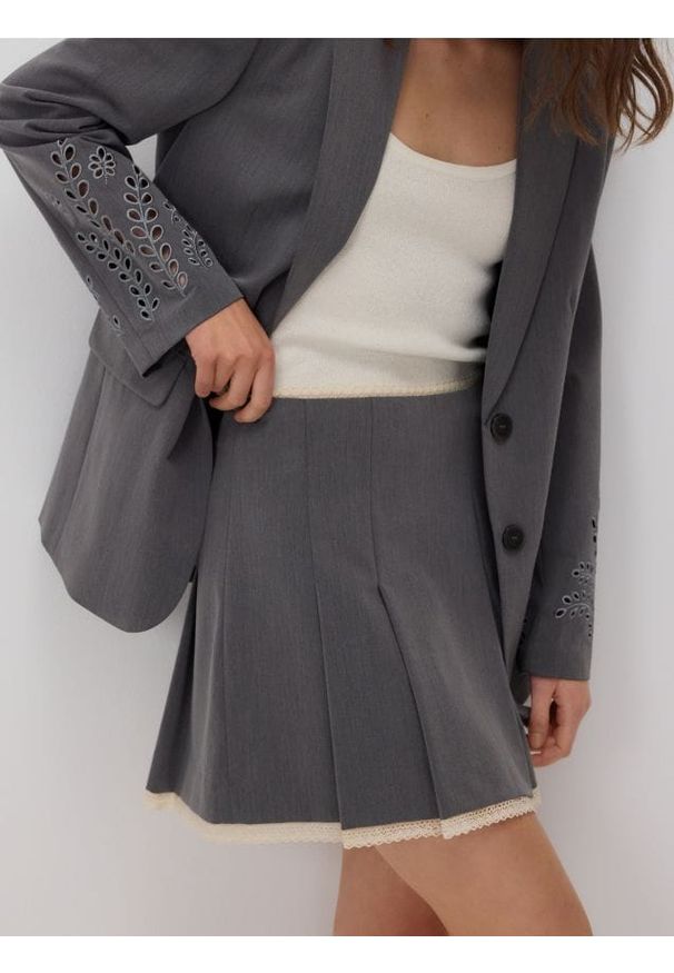 Reserved - Plisowana spódnica mini - szary. Kolor: szary. Materiał: tkanina, wełna