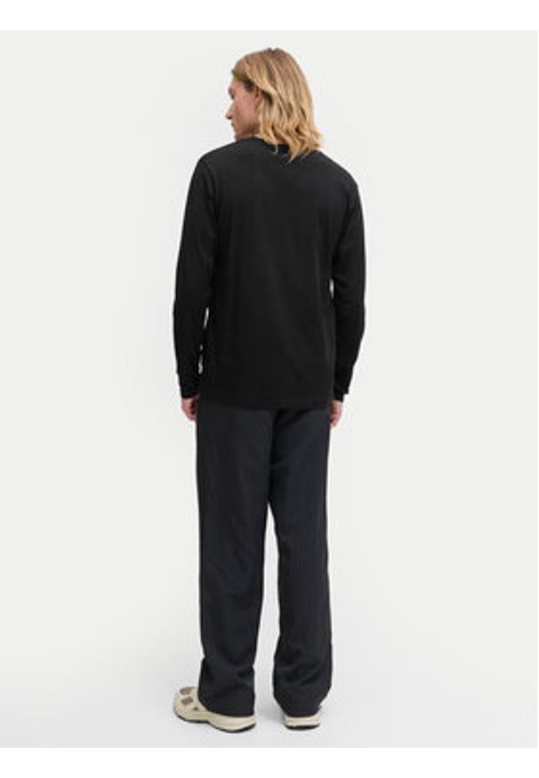 Jack & Jones Longsleeve Basic 12279538 Czarny Regular Fit. Kolor: czarny. Materiał: bawełna. Długość rękawa: długi rękaw