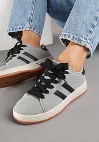 Born2be - Szaro-Czarne Sneakersy z Ozdobnymi Paskami Rilanira. Okazja: na co dzień. Zapięcie: pasek. Kolor: szary. Materiał: jeans. Wzór: paski #5