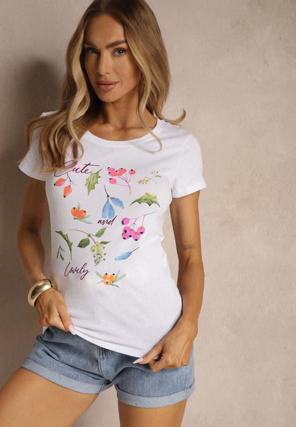 Renee - Biały T-shirt z Bawełny Zdobiony Nadrukiem Zarinel. Okazja: na co dzień. Kolor: różowy. Materiał: bawełna. Wzór: nadruk, aplikacja. Styl: elegancki, klasyczny, casual