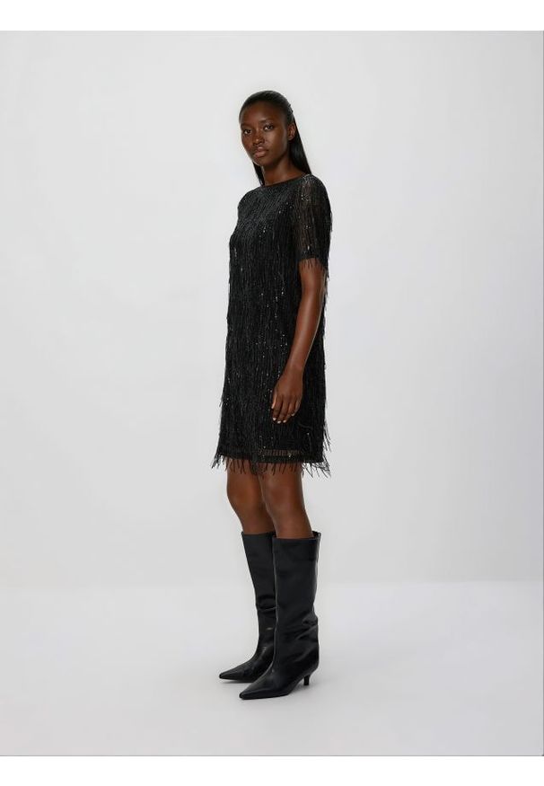 Reserved - Cekinowa sukienka mini - czarny. Kolor: czarny. Materiał: dzianina. Typ sukienki: proste. Długość: mini