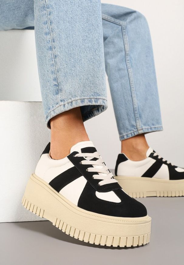 Born2be - Czarno-Beżowe Sneakersy na Grubej Podeszwie z Ozdobnym Paskiem Viviriana. Zapięcie: pasek. Kolor: czarny. Materiał: jeans. Sezon: lato