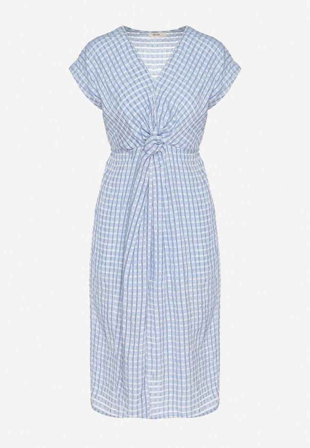 Born2be - Niebieska Ażurowa Sukienka z Wiskozą Ozdobiona Marszczeniem Nelsedi. Okazja: na co dzień. Typ kołnierza: dekolt w kształcie V. Kolor: niebieski. Materiał: wiskoza. Wzór: aplikacja, ażurowy. Sezon: lato. Typ sukienki: proste. Styl: elegancki, casual