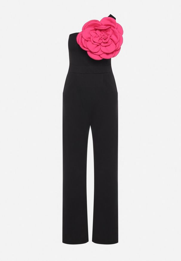 Born2be - Czarny Asymetryczny Kombinezon z Prostymi Długimi Nogawkami Ozdobiony Kwiatem Yillea. Okazja: na co dzień. Kolor: czarny. Długość: długie. Wzór: aplikacja, kwiaty. Styl: casual, elegancki