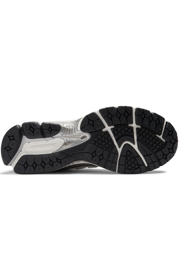 Buty unisex New Balance M1906RER – srebrne. Kolor: srebrny. Materiał: materiał, syntetyk, guma. Szerokość cholewki: normalna. Sport: turystyka piesza