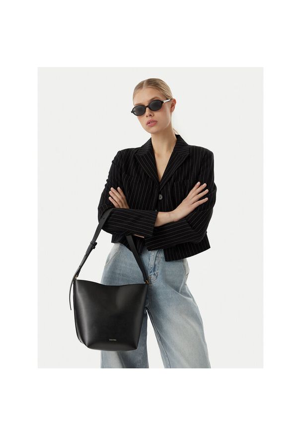 Torebka Calvin Klein. Kolor: czarny